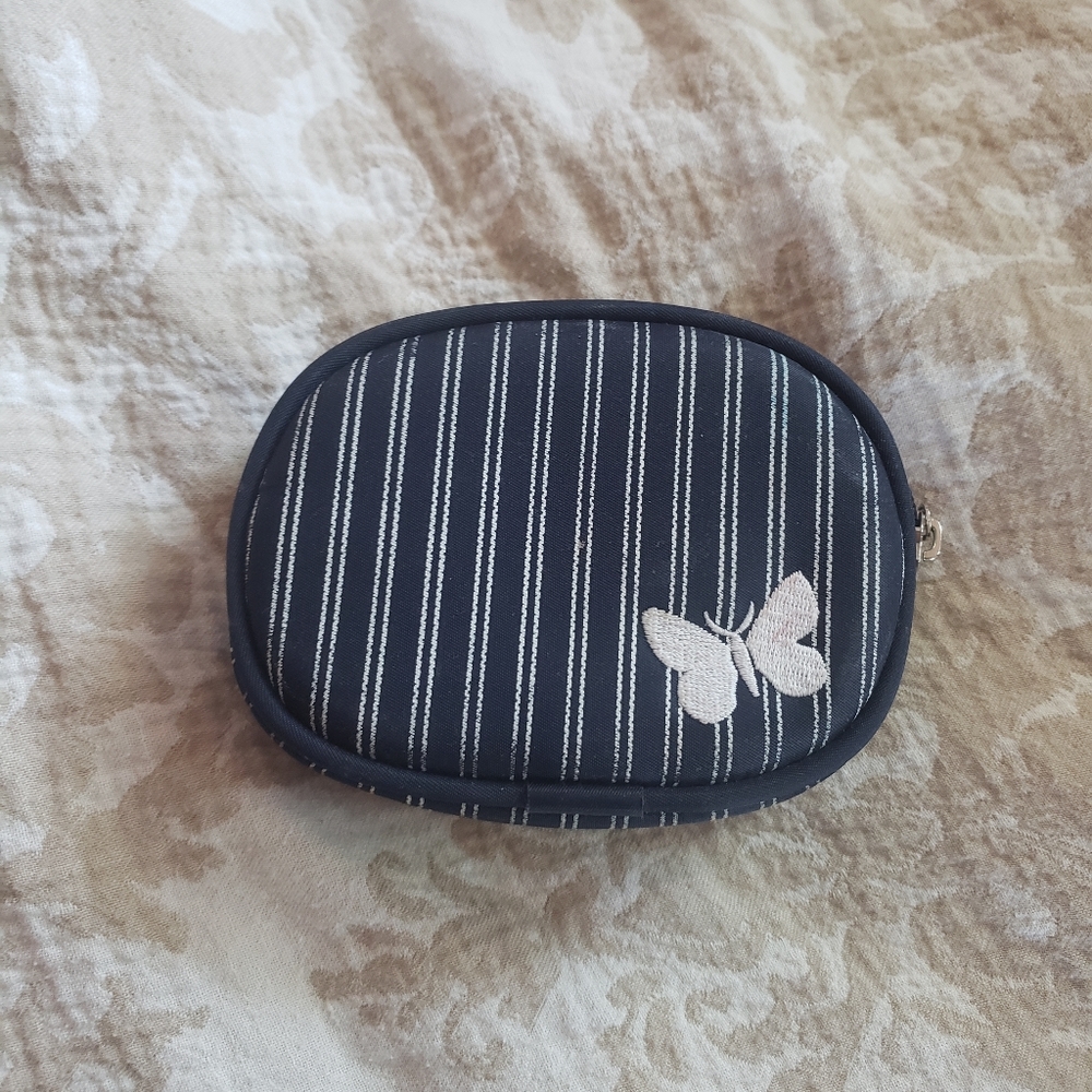 Small jewelry/ cosmetic bag